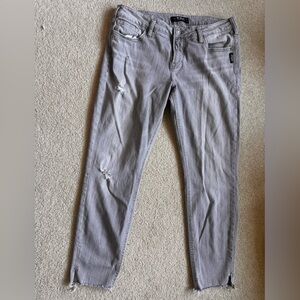Silver Jeans Co. Aiko Ankle Crop Jeans Distressed Frayed Hem Denim